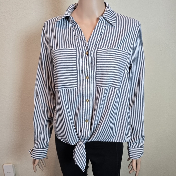 Michael Kors Blouse Striped Black White Tie Front Shirt Size Medium Pockets Fron - Picture 11 of 11